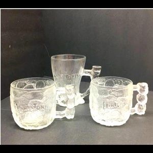 Complete set of flintstone cups